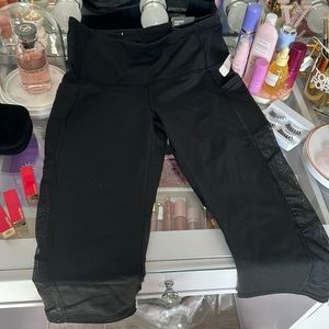 Victoria’s Secret SPORT leggings